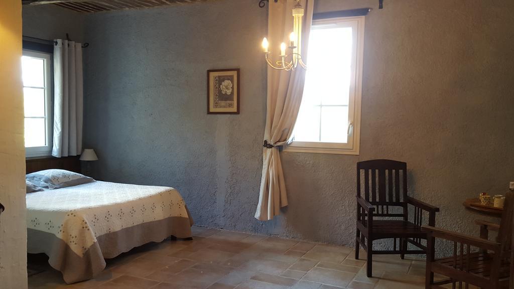 Domaine De Bertrandy Bed & Breakfast Allemagne-en-Provence Dış mekan fotoğraf