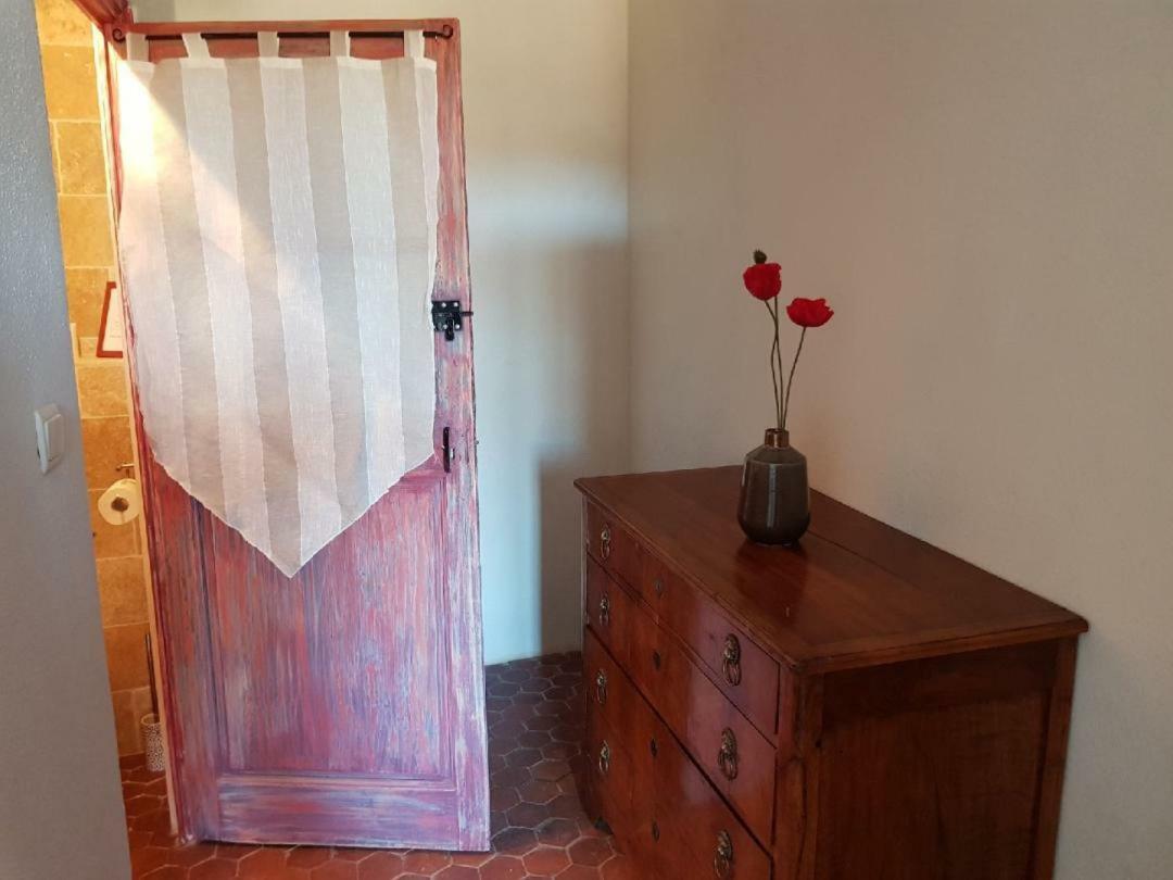 Domaine De Bertrandy Bed & Breakfast Allemagne-en-Provence Dış mekan fotoğraf